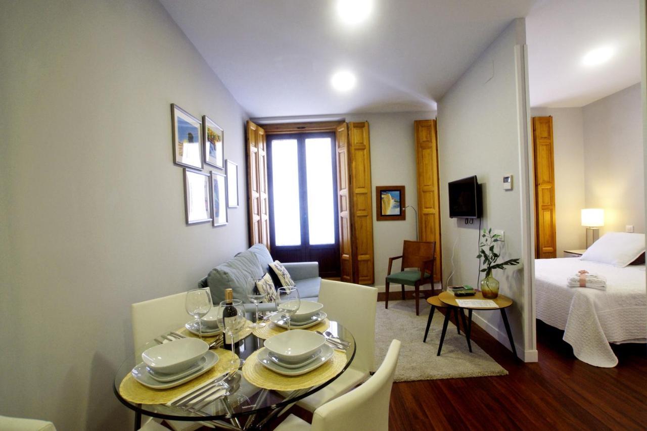 Apartamento Al Lado De Gran Via - Pink Madrid Bagian luar foto