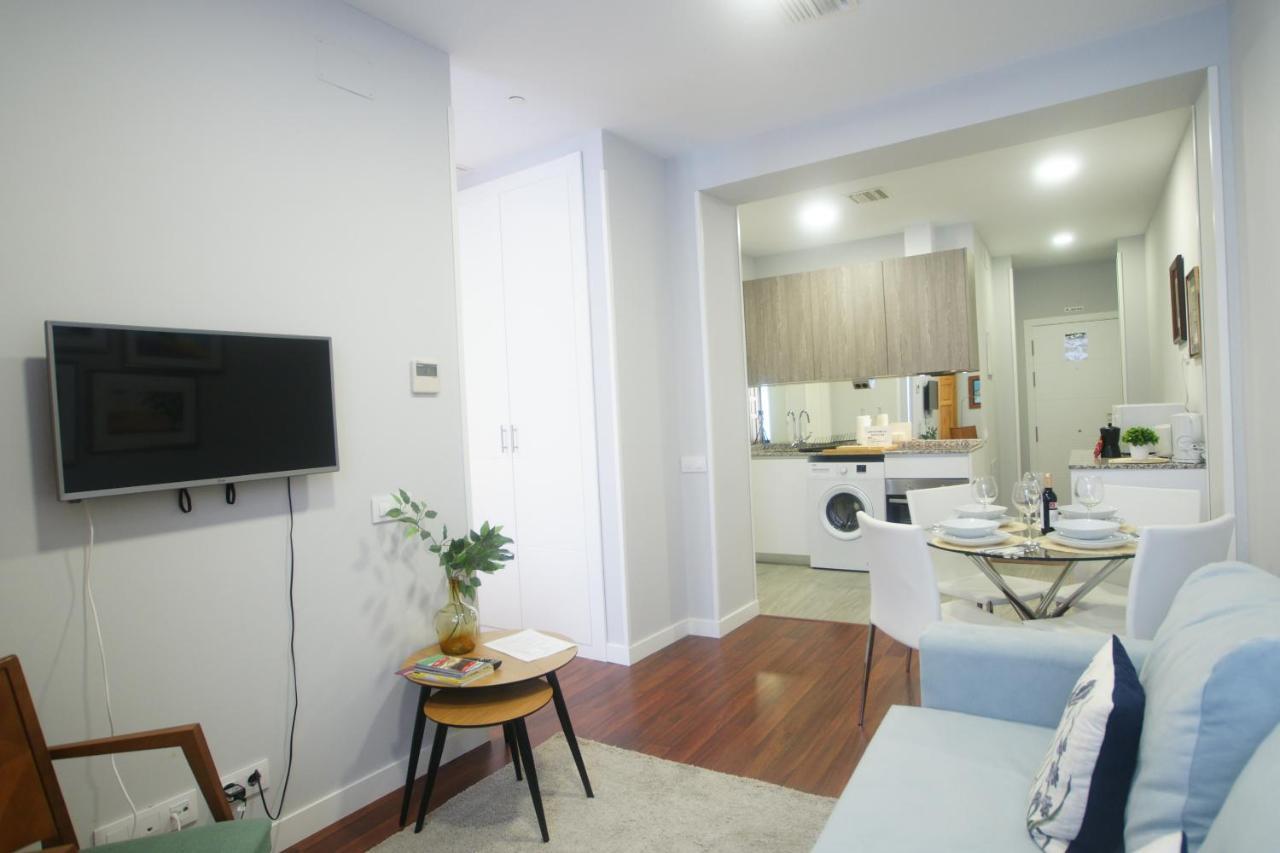 Apartamento Al Lado De Gran Via - Pink Madrid Bagian luar foto