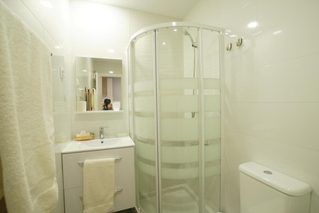 Apartamento Al Lado De Gran Via - Pink Madrid Bagian luar foto