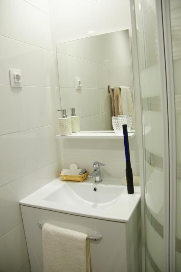 Apartamento Al Lado De Gran Via - Pink Madrid Bagian luar foto