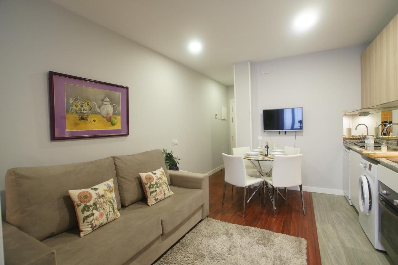 Apartamento Al Lado De Gran Via - Pink Madrid Bagian luar foto